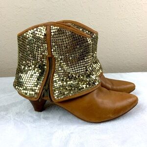 Zigi Girl Flicker Leather Boots Camel Brown Gold Tone Hardware